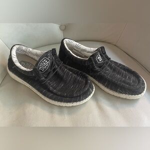 Boys hey dudes in good condition